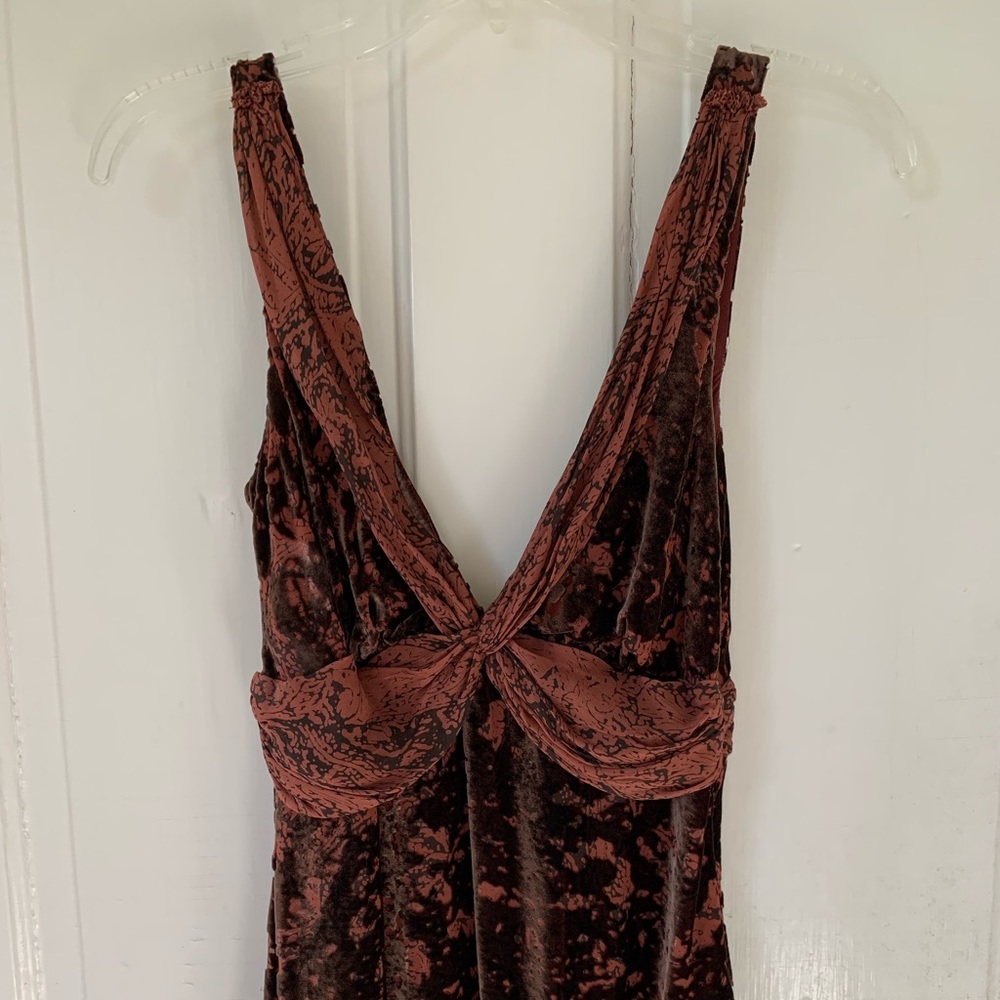 Ellie Tahari Silk Velvet Burnout V-Neck Draped Sleeveless Top - S